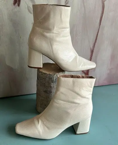 Journee Collection Haylinn Ankle Booties Square Toe Ivory White Vegan Leather