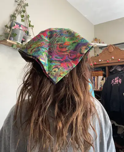 psychedelic print bandana