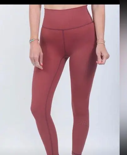 Zyia Active Berry Red Pear Moon Brilliant Hi-Rise 7/8 24" size 14-16