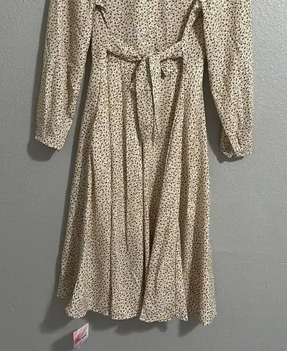 Chicwish New with tags cream with yellow Flowers dress size m