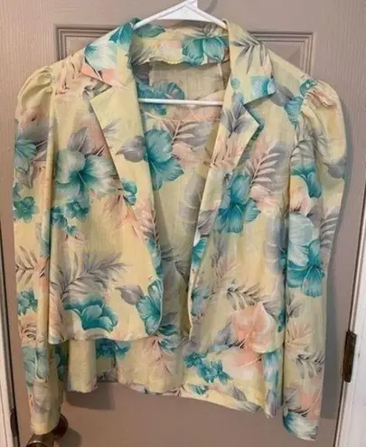 Vintage handmade floral print twin set with blouse & jacket. Yellow Size undefined