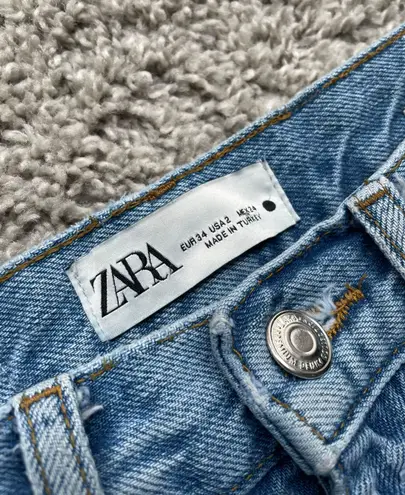 ZARA high waisted ripped knee distressed straight leg denim jeans