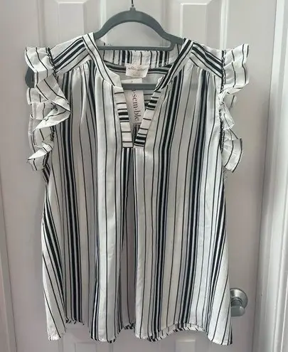 Allie Rose NWT Women’s Ruffle Sleeve Black and White Tank Size Large