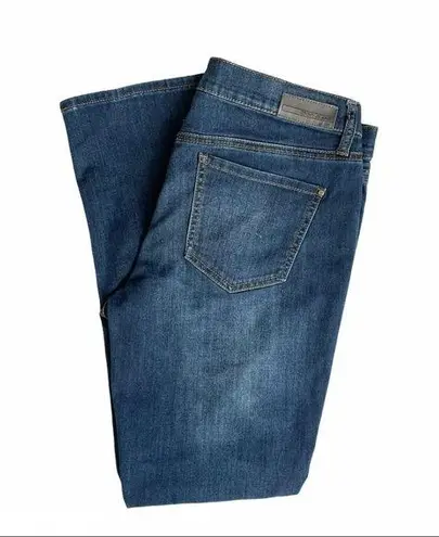 DKNY  Blue Jeans Size 6