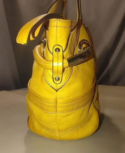 B Makowsky Yellow Leather Tote Bag With Animal Print Lining & Dual Handles Zippe