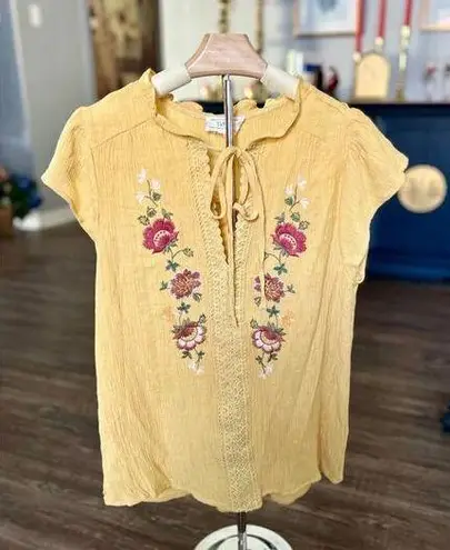 Yellow Flower Embroidered Cap Sleeve w/Ruffles Blouse Size L