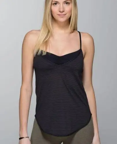 Lululemon  Roll Out Tank (First Release) in Black Athletic Yoga Built-in Bra 6