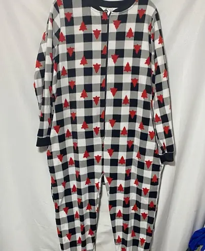 MERRY MOMENTS ONE PIECE CHRISTMAS PAJAMAS POCKETS UNISEX SIZE LARGE POCKETS Black