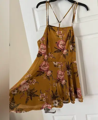 Xhilaration Mustard Floral Top