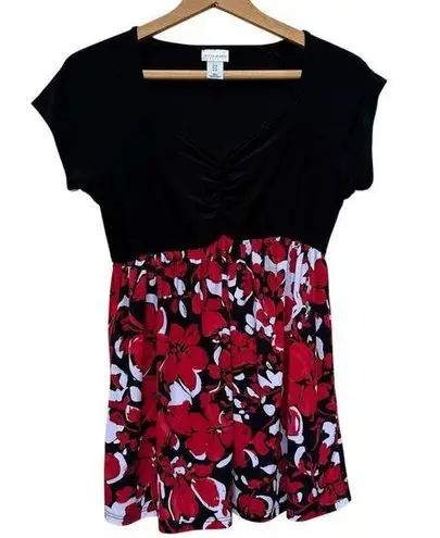 Motherhood Maternity Black with Red White Floral Pattern Short Sleeve Top M