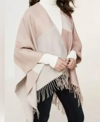 SOIA & KYO Yadira Woven Colorblock Scarfigan One Size