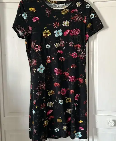 Pam & Gela 100% Cotton floral bodycon dress - Size M