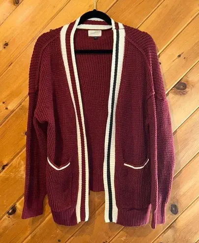 Universal Threads Universal thread chunky knit maroon varsity style cardigan sweater