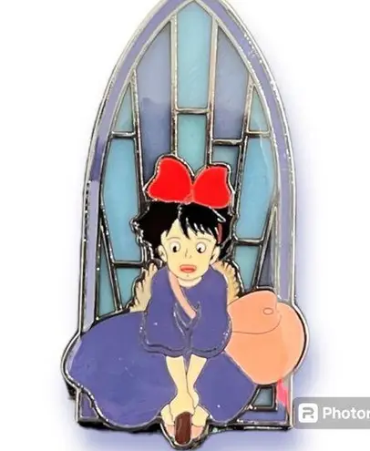 Lounge Fly Studio Ghibli Stained Glass Kiki’s delivery Service Portrait Pin