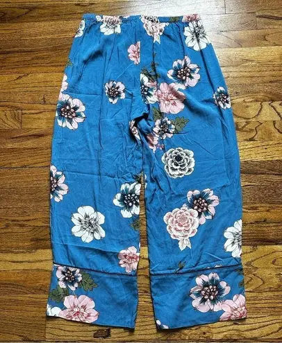 Nordstrom NWOT California Dynasty Blue Floral Cropped Pajama Bottoms Sz M