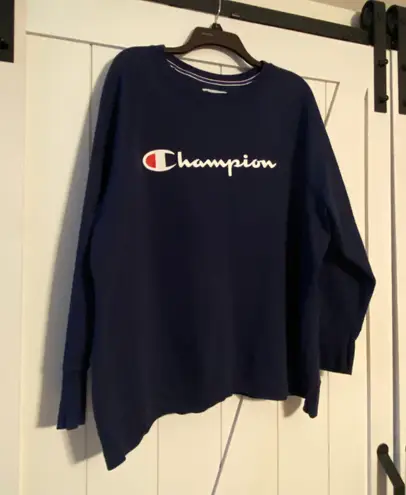 Champion Navy Blue Crewneck Sweatshirt