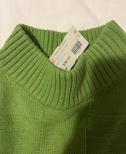 Sweater Best Green Size M