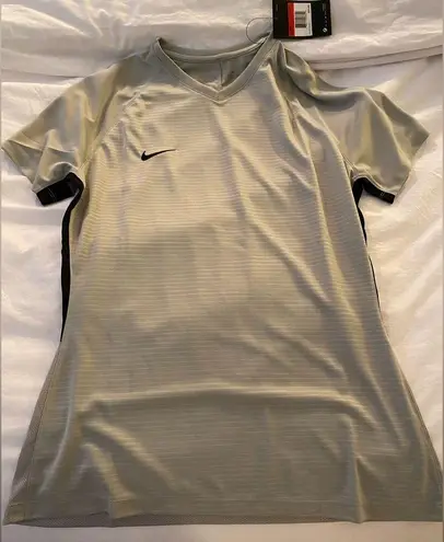 Nike Women's  US Tiempo Premier Jersey in Pewter