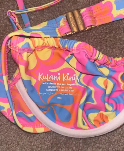 Kulani Kinis  Set