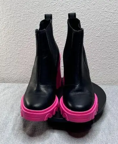 Sorel  Women's Brex Heel Chelsea Boots Pink Black Size 6