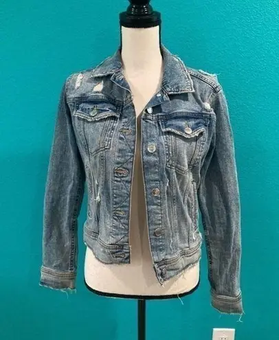 ZARA ⭐️  ripped distressed jean jacket in size xs