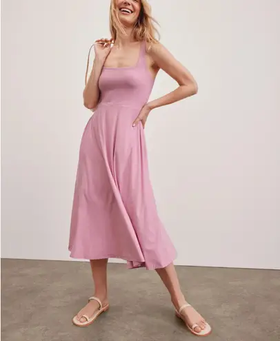 Beyond Yoga Featherweight At The Ready Square Neck Dress. Size XL. MSRP $128