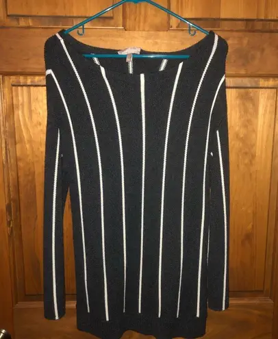 Banana Republic Sweater! Dark gray pin striped sweater size Large!
