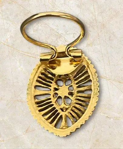 Vintage Estate Gold Tone Clear Rhinestones Scarf Clip Holder