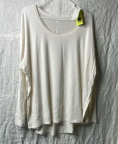 All In Motion 💕#85 Women’s size 2X long sleeve cream top bin one