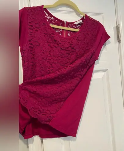 New York & Co Size M Magenta Lace Short Sleeve Stretch Zip Back Top Pink Size M