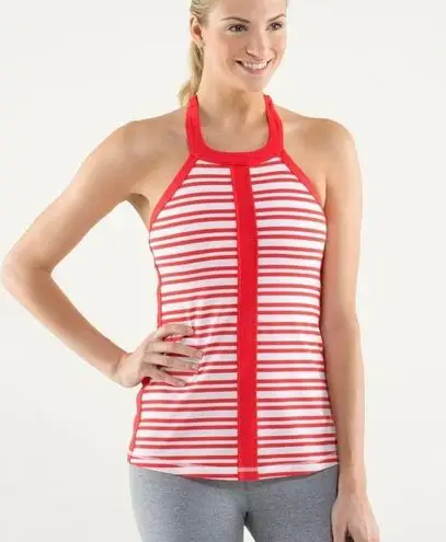 Lululemon  Hip To Be Zen Halter in Twin Stripe Love Red / Love Red Tank Top Pads