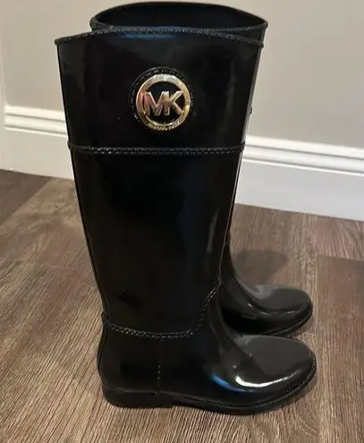 MICHAEL  Michael Kors Rubber Rain Boot - Women | Color: Black