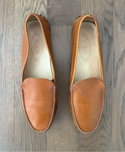 Tod's Tod’s Gommini Leather Driving Loafers in Camel Leather Size 40 EU / 10 US