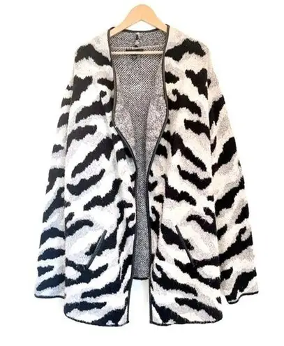 Lane Bryant  Fuzzy Animal‎ Print Open Cardigan Longline Coat Size 26/ 28 NWT​​​​​