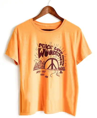 Woodstock ‘Peace, Love, and Music’ Tee Gold Size L