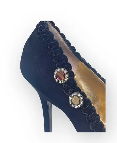 Hale Bob new ☀︎︎ Crystal Cut Out Embellished Pump Heel ☀︎︎
Black Suede ☀︎︎ 6.5M