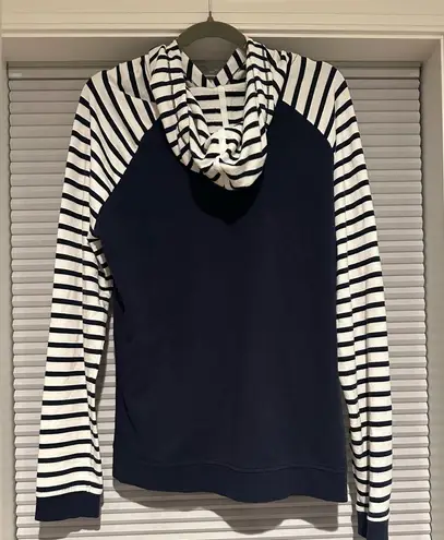 Orvis blue and white striped hoodie