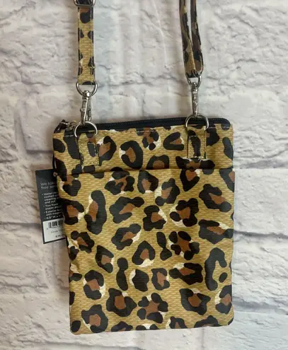 Scout Sally Go Lightly NWT Water Resistant Crossbody Bag