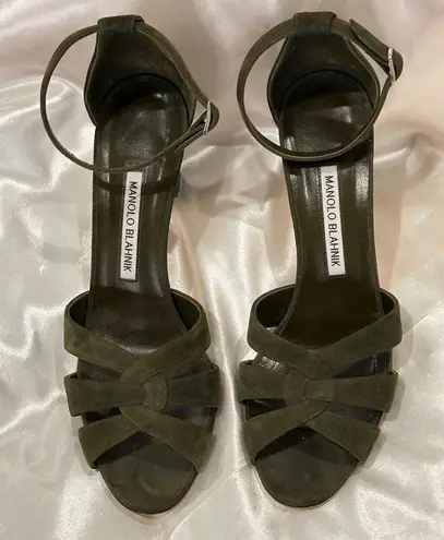 Manolo Blahnik Green Suede Heels Sandals Size 9 Elegant Chic Classic Fall Winter