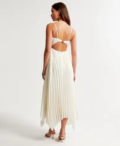 Abercrombie & Fitch NWT  Giselle Pleated Asymmetrical Maxi Dress