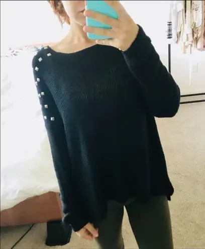 Nollie black knit oversized sweater