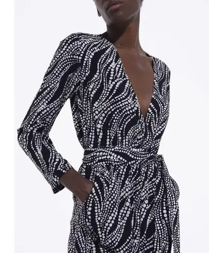 The Kooples NWT Printed Long Sleeve V-Neck Plunge Belted Plunge Jumpsuit Size 3