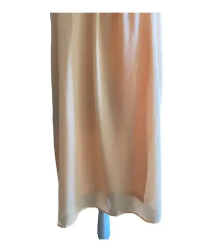 Pinklicious NWOT- stunning peach color chiffon dress, peach color attached slip