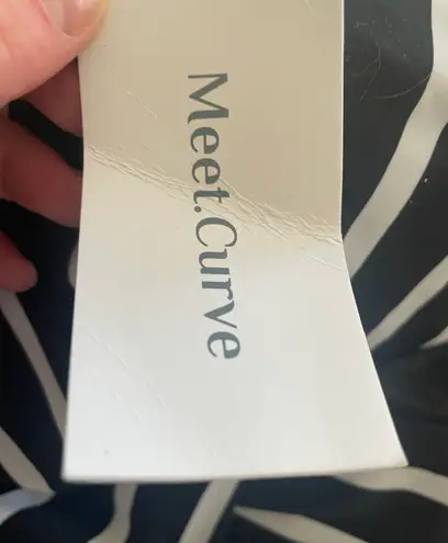 Meet.Curve Striped One Piece Swimsuit