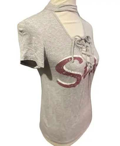 Adam Levine  Women's Lace Up Stoked Gray Maroon T-Shirt Small