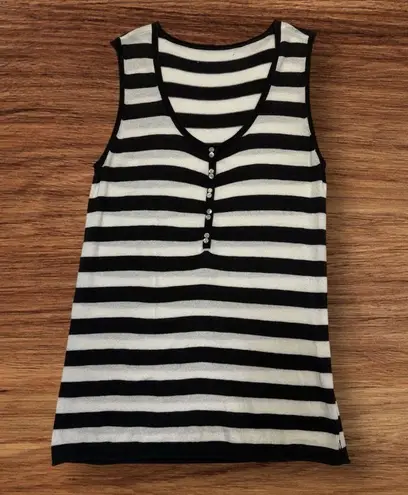 Striped Knit Sweater Tank Top Women’s Size Medium black white stripes V