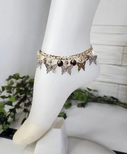 Gold Figaro Chain Anklet Bracelet with Tricolor Gold Butterfly Charms