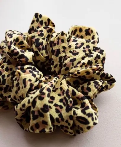 Yellow cheetah oversized hair scrunchie