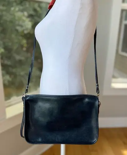 Vintage 80’s 90’s Magid Navy Blue Leather Double Strap Brass Rectangular Purse