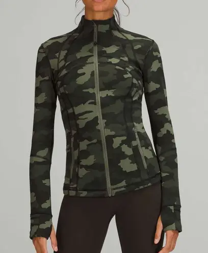 Lululemon ၄၂ Define Jacket Heritage 365 Camo Medium Olive Multi - Image 1
